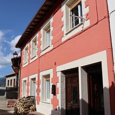 Casa Rural Cares Santa Maria de Valdeon Екстер'єр фото
