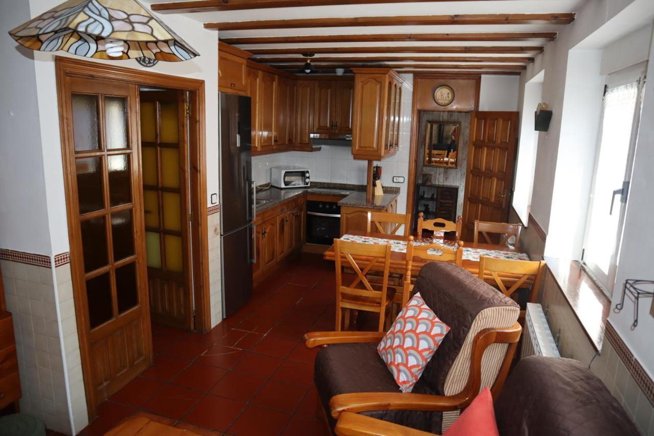 Casa Rural Cares Santa Maria de Valdeon Екстер'єр фото