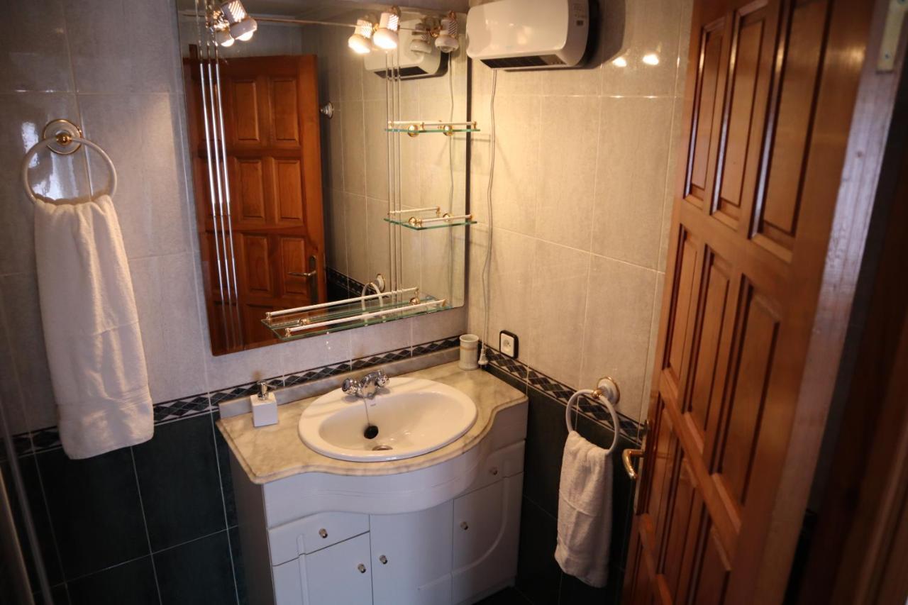 Casa Rural Cares Santa Maria de Valdeon Екстер'єр фото